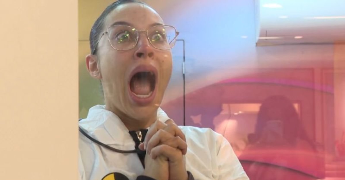 Renata e a escolhida para casa de vidro e se