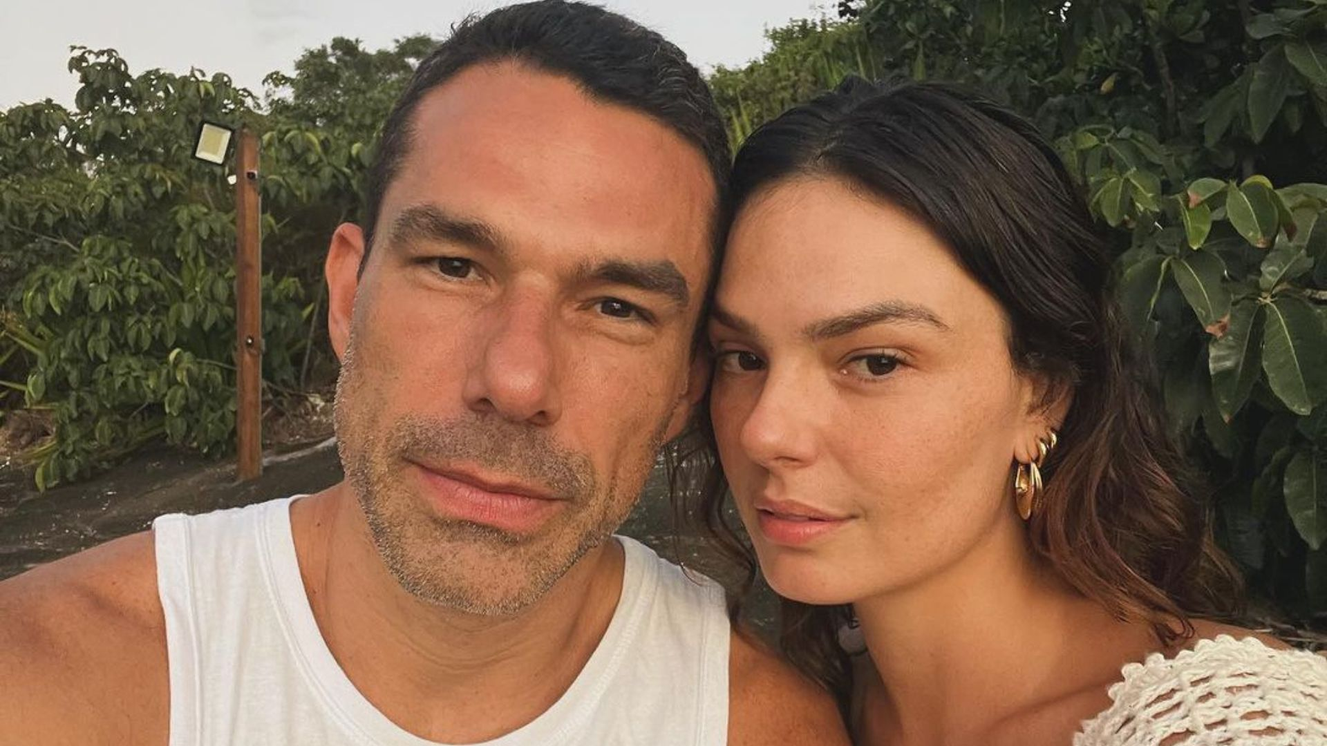 Saiba qual cantor famoso se apresentará no casamento milionário de Isis Valverde e Marcus Buaiz 37 Image