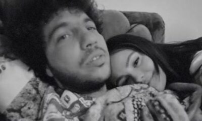 Selena Gomez divulga primeira foto com Benny Blanco e anuncia