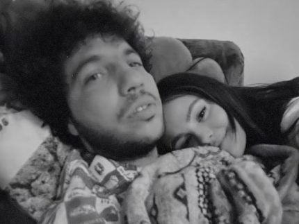 Selena Gomez divulga primeira foto com Benny Blanco e anuncia novo single 31 Selena Gomez divulga primeira foto com Benny Blanco e anuncia