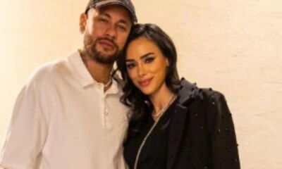Videos de Neymar em festa repleta de mulheres chegam em