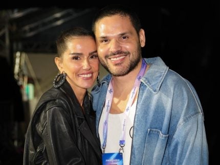 Deborah Secco fala pela 1ª vez sobre namoro com Dudu Borges: “Felicidade” 31 Deborah Secco fala pela 1a vez sobre namoro com Dudu