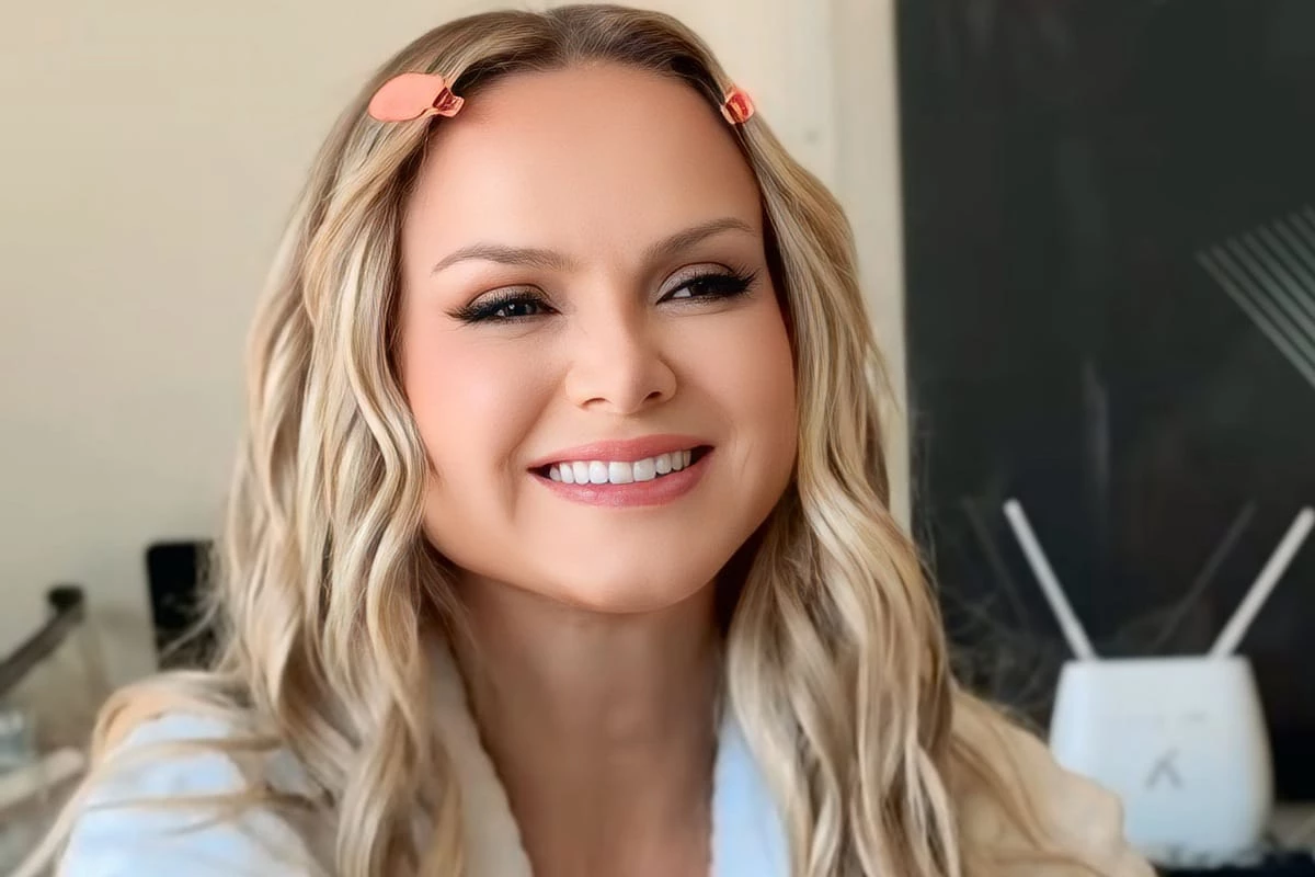 Eliana mostra look chamativo em post e se destaca em noite especial da Globo no Rio 33 Eliana mostra look chamativo em post e se destaca em
