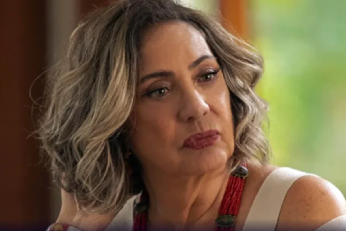 Eliane Giardini contesta multa milionária da Receita Federal e tenta evitar penhora de sua casa, diz portal 31 Eliane Giardini contesta multa milionaria da Receita Federal e tenta