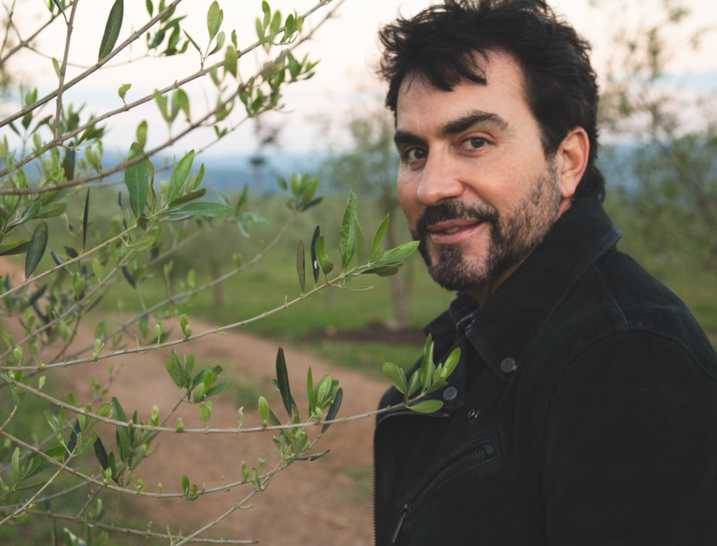 Padre Fábio de Melo adota boneca reborn com síndrome de Down; veja fotos! 37 Padre Fábio De Melo (foto Reprodução Redes Sociais)