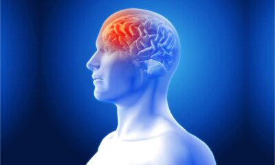 Querido cantor que luta contra cancer raro no cerebro abre