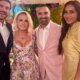 Sabrina Sato exibe fotos no casamento de Ana Maria Braga