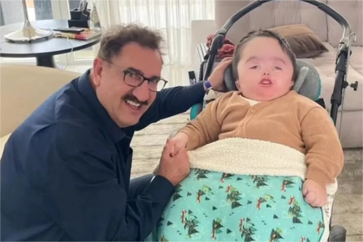 Video Ratinho aparece comemorando o aniversario do neto com hidrocefalia