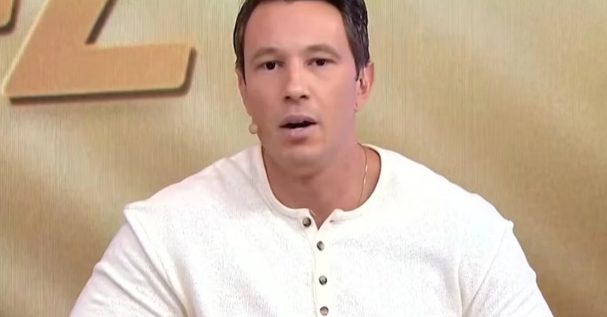 Apresentador Gabriel Cartolano realiza pronunciamento após abandonar programa às pressas no SBT 31 Apresentador Gabriel Cartolano realiza pronunciamento apos abandonar programa as pressas