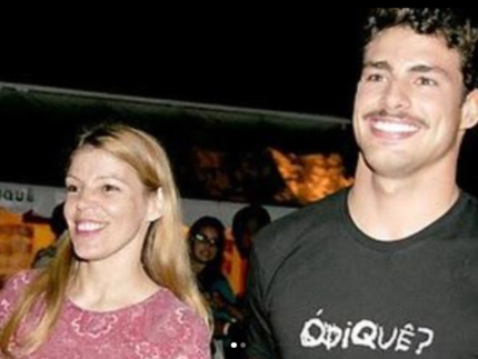 Cauã Reymond homenageia mãe falecida e Alinne Moraes reage: “Saudade dela” 31 Caua Reymond homenageia mae falecida e Alinne Moraes reage Saudade