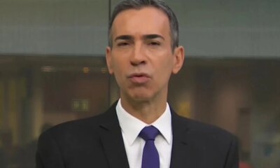 Cesar Tralli fica com a voz embargada no JH ao