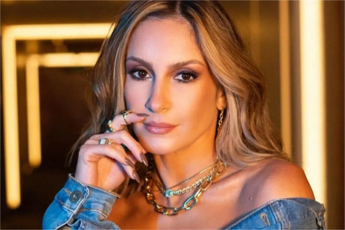 Claudia Leitte é processada por ex-funcionário e pode ser responsabilizada por vínculo trabalhista 31 Claudia Leitte e processada por ex funcionario e pode ser responsabilizada