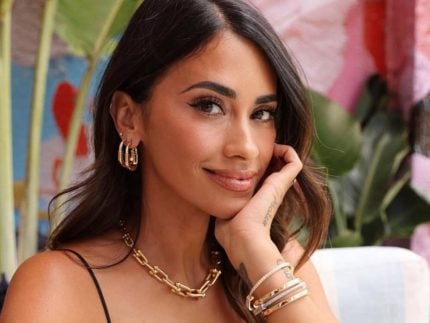 Esposa de Messi conta como lida com a exposicao na
