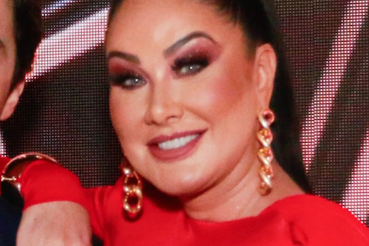 Fotos: Helen Ganzarolli assume novo romance e troca beijos em público com o amado 35 Fotos Helen Ganzarolli assume novo romance e troca beijos em