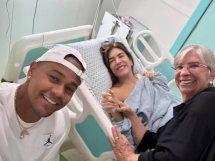 Lore Improta se recupera de cirurgia e Léo Santana “vira” enfermeiro 31 Lore Improta se recupera de cirurgia e Leo Santana vira