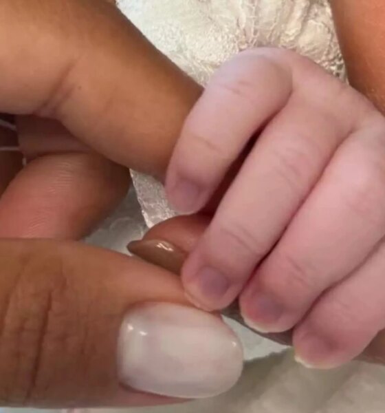 Ludmilla e Brunna Goncalves celebram nascimento da primeira filha este