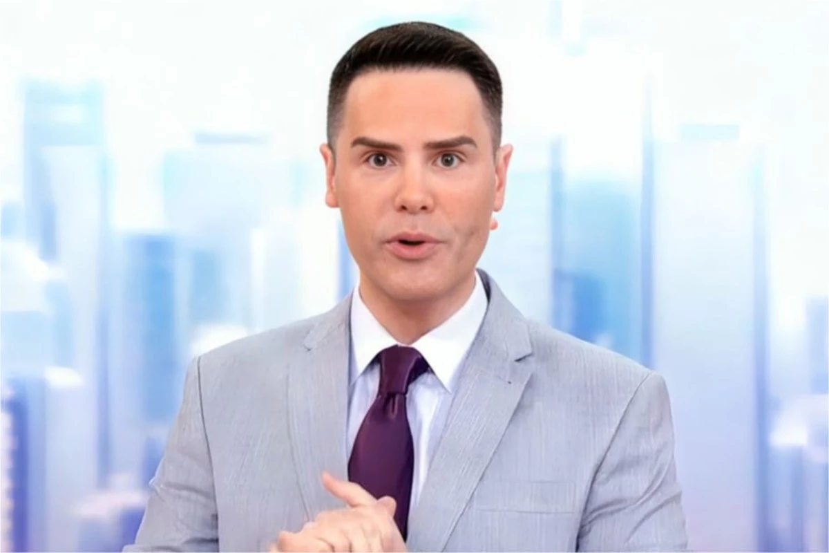 Luiz Bacci estreia no SBT cutucando a Record e agradecendo ao público: ‘Você está aqui me acompanhando’ 31 Luiz Bacci estreia no SBT cutucando a Record e agradecendo