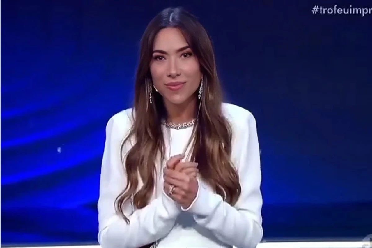 Patricia Abravanel se emociona em Troféu Imprensa ao se lembrar de Silvio e o que diz é de cortar o coração 31 Patricia Abravanel se emociona em Trofeu Imprensa ao se lembrar