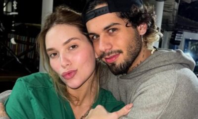 Pouco antes de anunciar termino Virginia postou foto beijando Ze