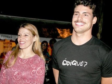Quem é a mãe de Cauã Reymond, que lutou contra o HIV na infância do ator 31 Quem e a mae de Caua Reymond que lutou contra