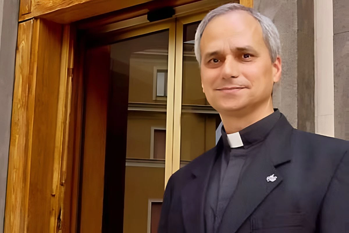 Record é alvo de protestos após atitude envolvendo novo papa 33 Record e alvo de protestos apos atitude envolvendo novo papa
