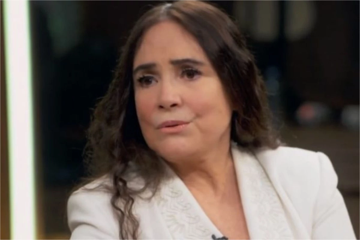 Regina Duarte pega todos de surpresa ao aparecer ao vivo na Globo e ficar emocionada: ‘Ela vem…’ 30 Regina Duarte pega todos de surpresa ao aparecer ao vivo