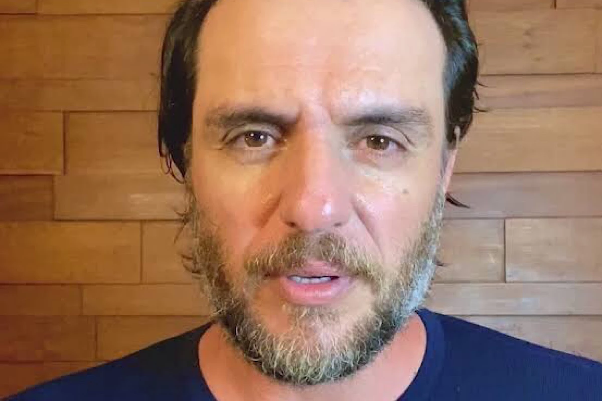 Sai ou fica? Esta seria a decisão da Globo sobre o destino de Rodrigo Lombardi na emissora 31 Sai ou fica Esta seria a decisao da Globo sobre