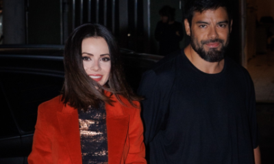 Sandy e flagrada com o namorado em teatro de Sao