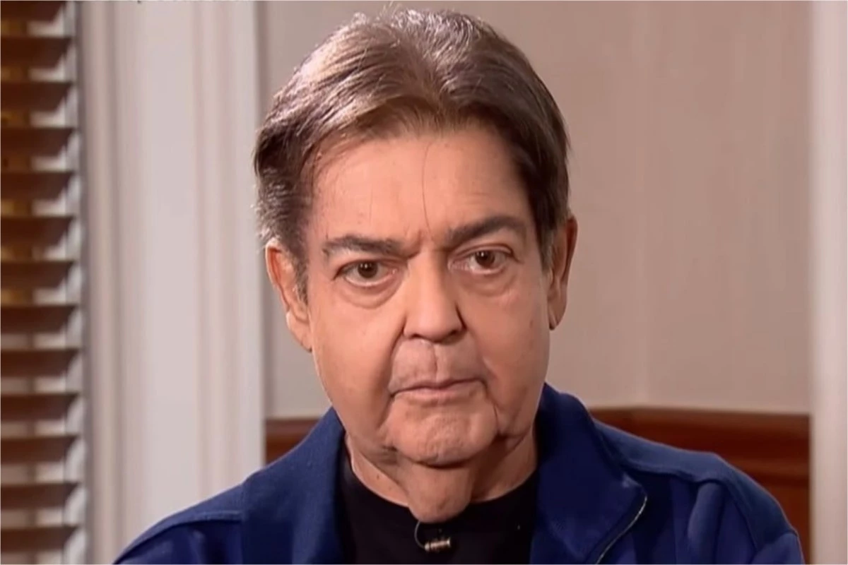 Sem ninguém esperar, Faustão aparece no SBT e faz anúncio ao vivo: ‘A cada minuto eu…’ 31 Sem ninguem esperar Faustao aparece no SBT e faz anuncio