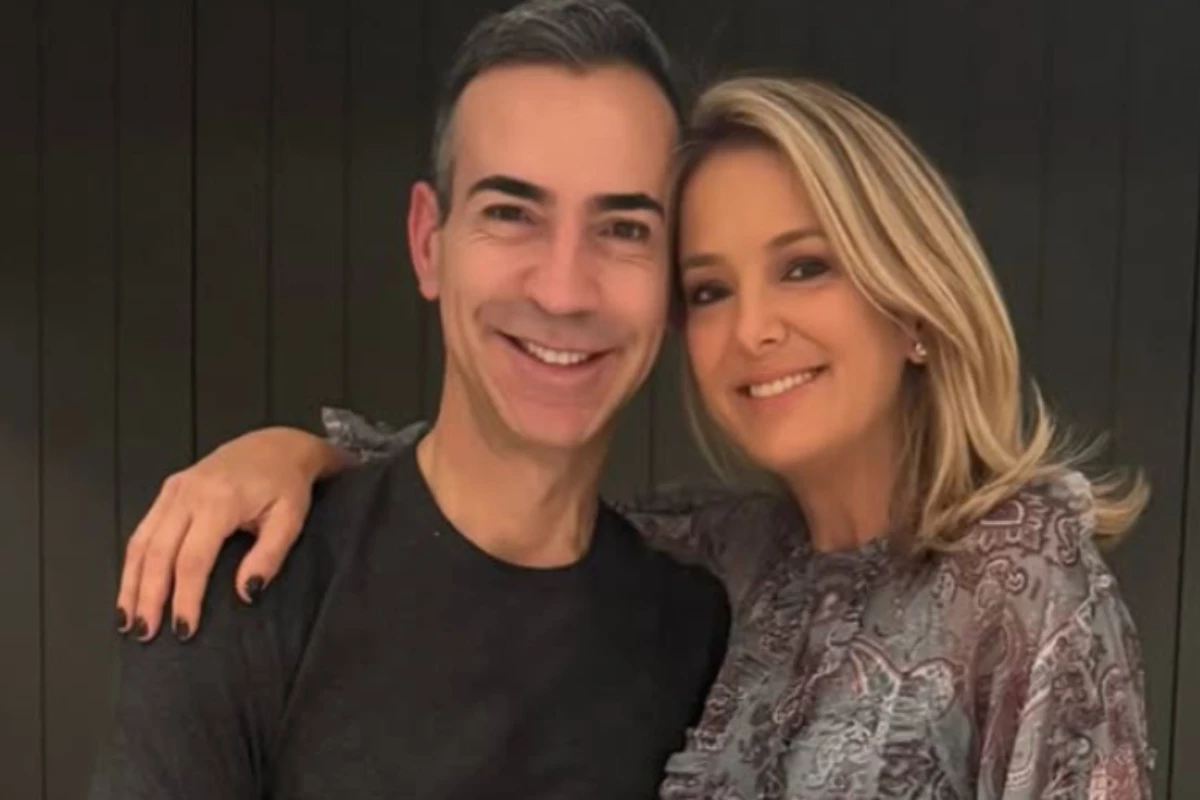 Ticiane Pinheiro beija César Tralli pela TV e encanta seguidores: ‘O que a saudade faz’ 33 Ticiane Pinheiro beija Cesar Tralli pela TV e encanta seguidores