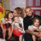 Virginia Fonseca celebra o primeiro Dia das Maes com filho
