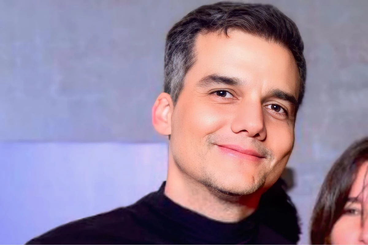 Wagner Moura é flagrado em momento raro com a esposa de 48 anos e agita bastidores de Cannes 33 Wagner Moura e flagrado em momento raro com a esposa