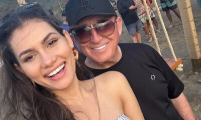 Amado Batista afirma estar solteiro diante de publico e esposa