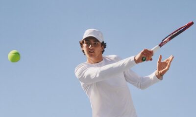 Brasileiro vence britanico e segue firme na grama de Wimbledon
