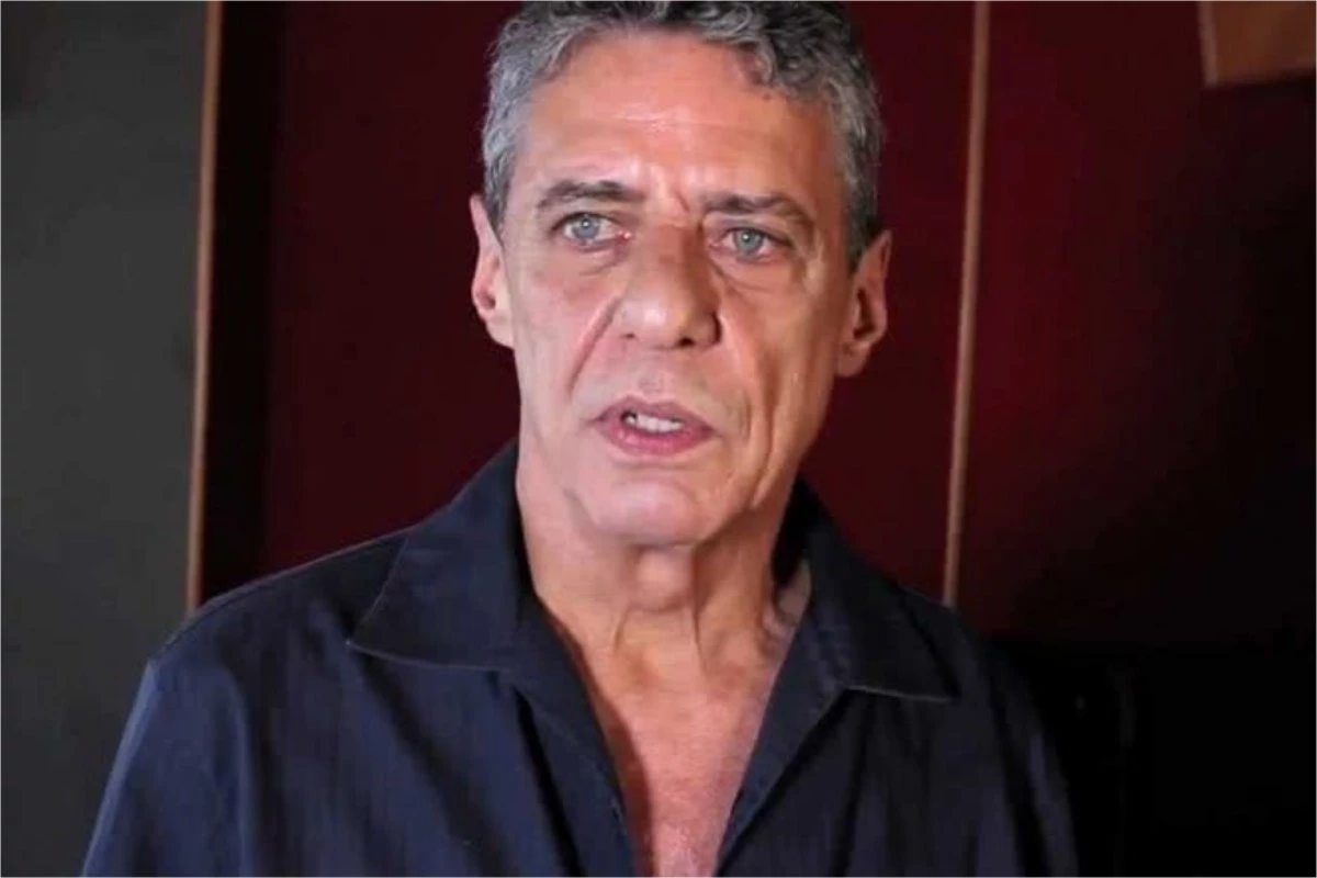 Chico Buarque e submetido a uma cirurgia no cranio e