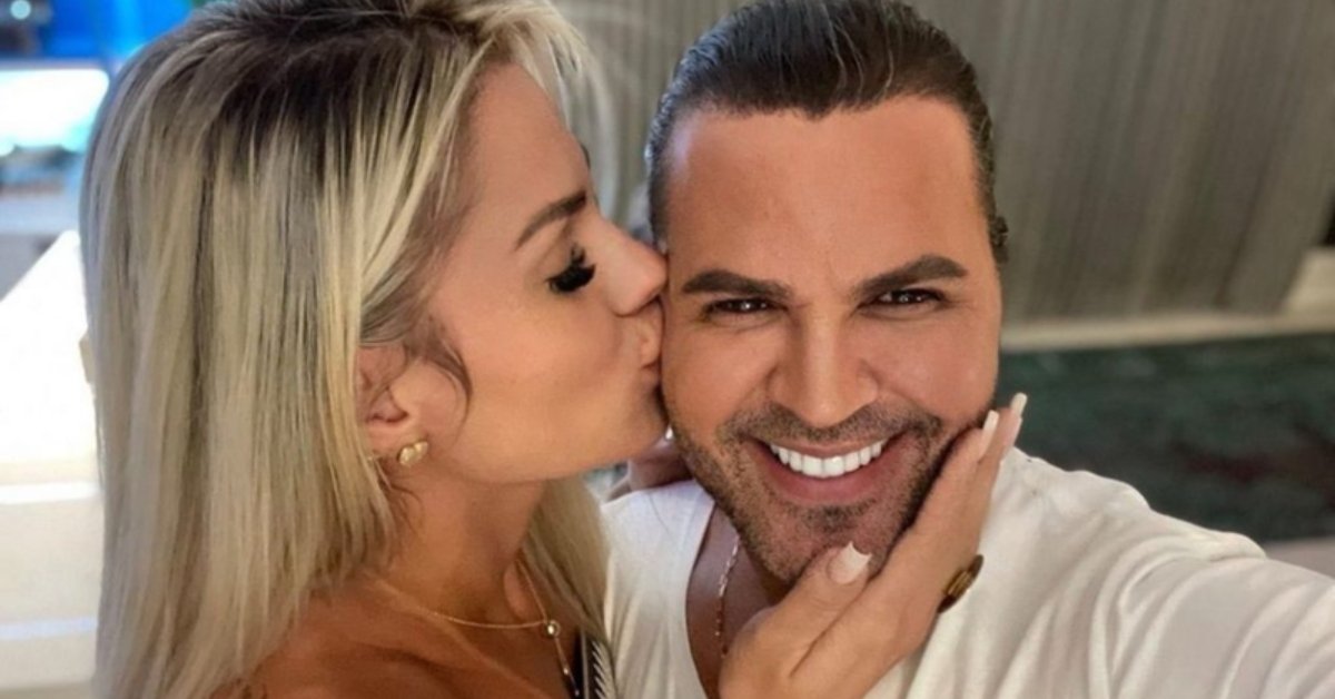 Esposa de Eduardo Costa confessa apagar fotos de biquíni após bronca do cantor: 'É difícil' 31 Esposa de Eduardo Costa confessa apagar fotos de biquini apos