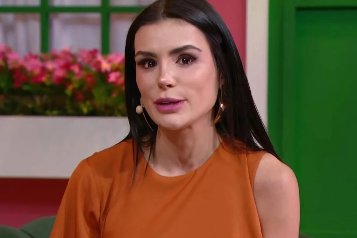 Gaby Cabrini nao segura as lagrimas ao vivo e motivo