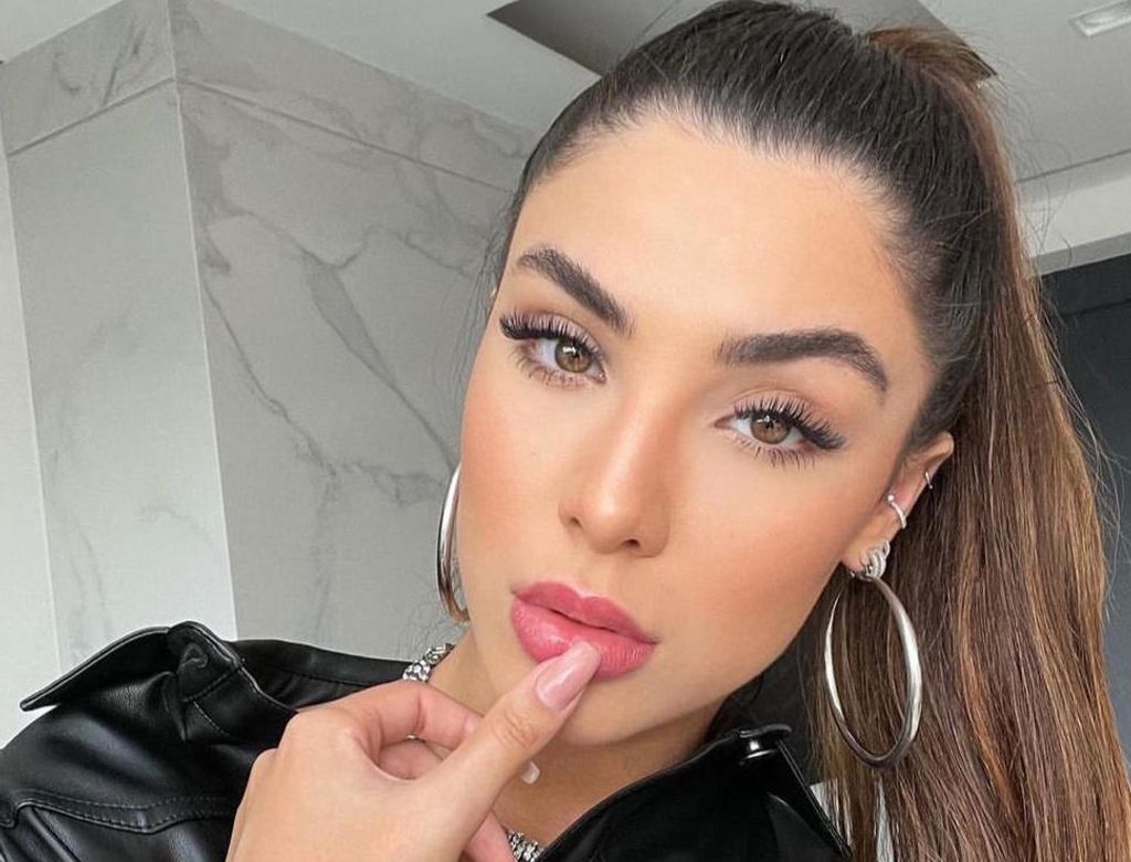 Influencer, bi e ex-affair de Neymar e Boca Rosa: quem é a madrasta do filho de Marília Mendonça 37 Gabriela Versiani 1(1)