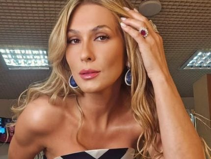 Lívia Andrade avalia volta ao Carnaval e afirma: “Não compro cargos, compro terras” 31 Livia Andrade avalia volta ao Carnaval e afirma Nao compro