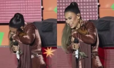Novo pet Simone Mendes ganha galinha de presente durante show
