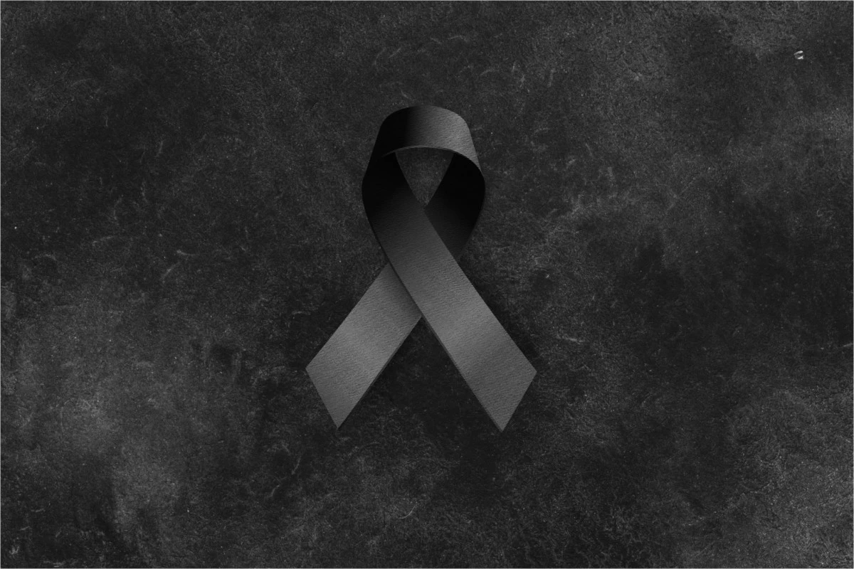 Pai de famosa cantora morre, segundo imprensa internacional; a causa não foi informada até o momento 35 Pai de famosa cantora morre segundo imprensa internacional a causa