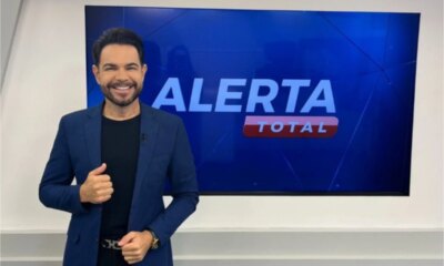 Video apresentador da Record e salvo por seguranca ao ser