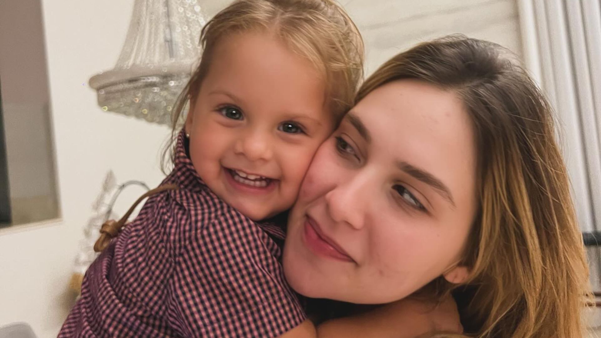 Virginia exige desculpas da filha após situação com babá 37 Virginia Fonseca Com A Filha Maria Flor