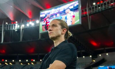 Bastidores diretoria do Flamengo desaprova atitude de Filipe Luis entenda