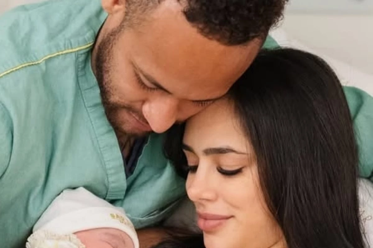 Bruna Biancardi mostra o rostinho da segunda filha com Neymar e celebra: ‘Nossa Mel chegou’ 35 Bruna Biancardi mostra o rostinho da segunda filha com Neymar