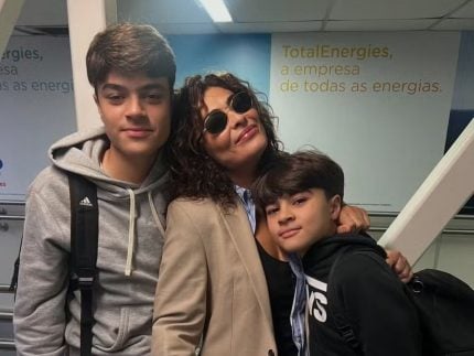 Juliana Paes celebra os 12 anos do filho cacula e