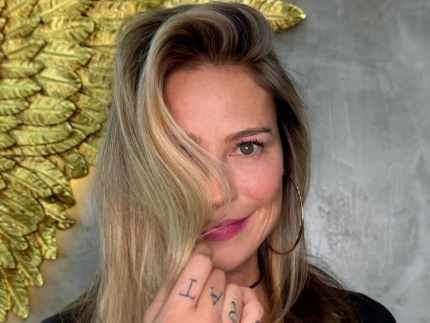 Luana Piovani paquera garçom em Nova York: “Parabéns pra você e pra sua mãe” 31 Luana Piovani paquera garcom em Nova York Parabens pra voce
