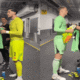 Neuer pediu ate a camisa de baixo do Rossi —