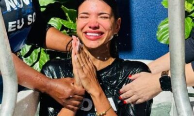 Nova vida Jakelyne esposa de Mariano aceita Jesus e se