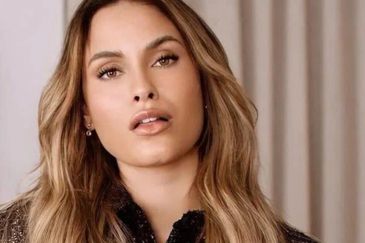 Sarah Andrade afirma ser de direita mas rejeita associacao com